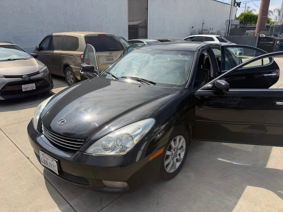 2003 Lexus ES 4th Gen - Image 6 of 13