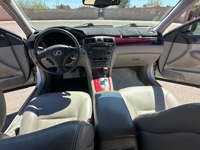 2003 Lexus ES 4th Gen - Image 12 of 13