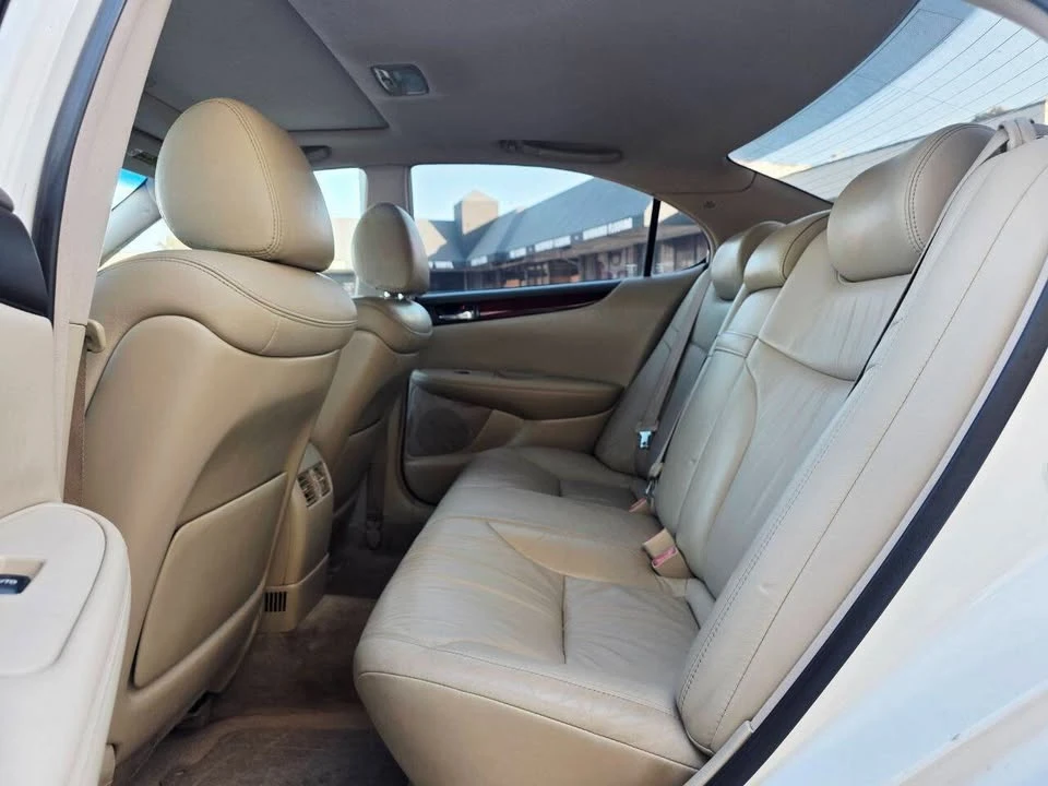 2003 Lexus ES 4th Gen - Image 10 of 20