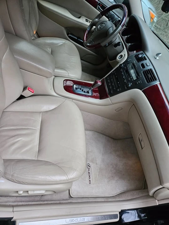 2003 Lexus ES 4th Gen - Image 6 of 9