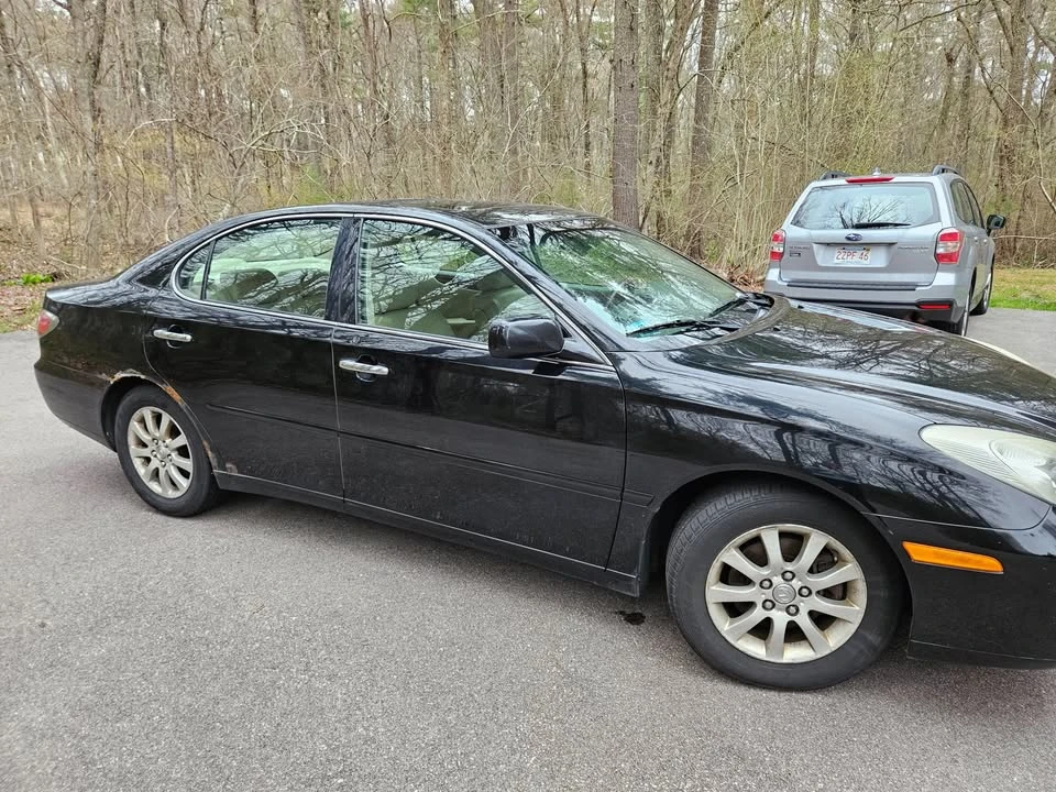 2003 Lexus ES 4th Gen - Image 2 of 9