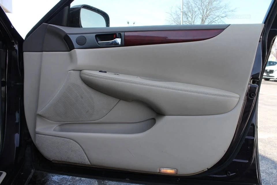 2003 Lexus ES 4th Gen - Image 20 of 20