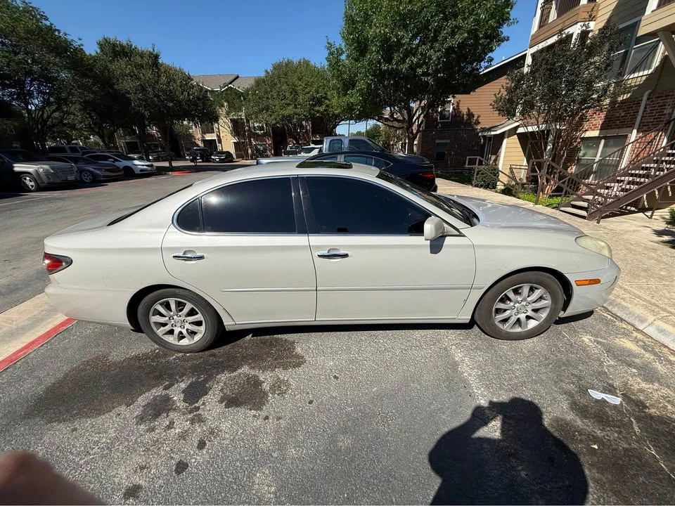 2003 Lexus ES 4th Gen - Image 4 of 17