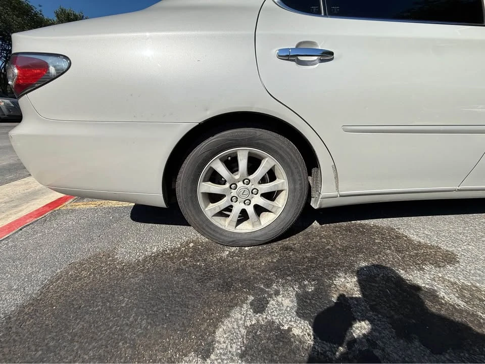 2003 Lexus ES 4th Gen - Image 14 of 17
