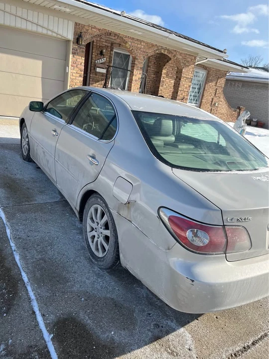 2003 Lexus ES 3rd Gen - Image 2 of 4