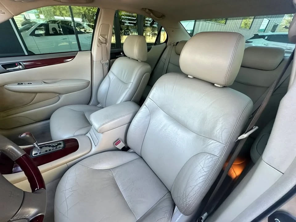 2003 Lexus ES 4th Gen - Image 11 of 20