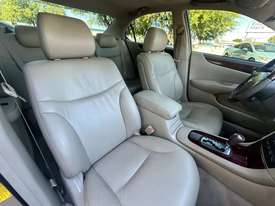 2003 Lexus ES 4th Gen - Image 16 of 20