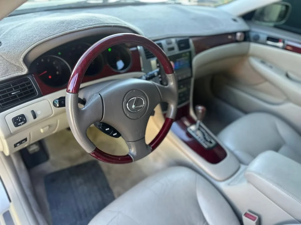 2003 Lexus ES 4th Gen - Image 7 of 20