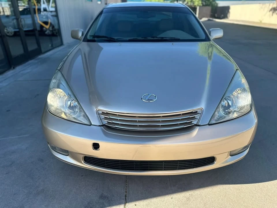 2003 Lexus ES 4th Gen - Image 2 of 20