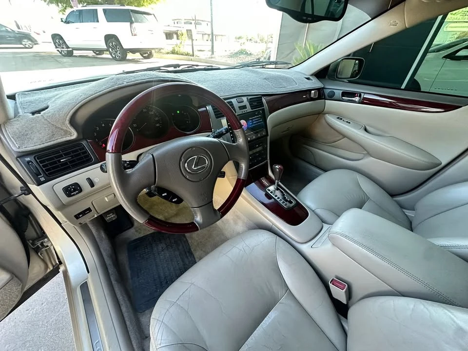 2003 Lexus ES 4th Gen - Image 10 of 20