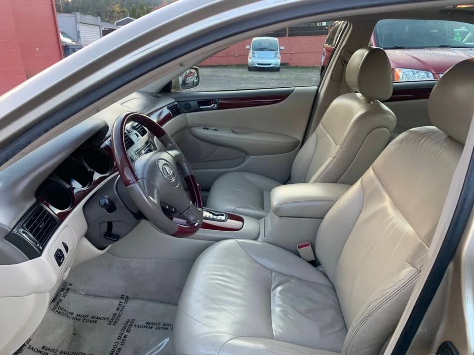 2003 Lexus ES 3rd Gen - Image 8 of 12