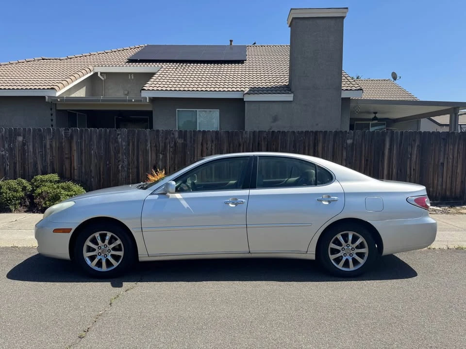 2003 Lexus ES 4th Gen - Image 4 of 12