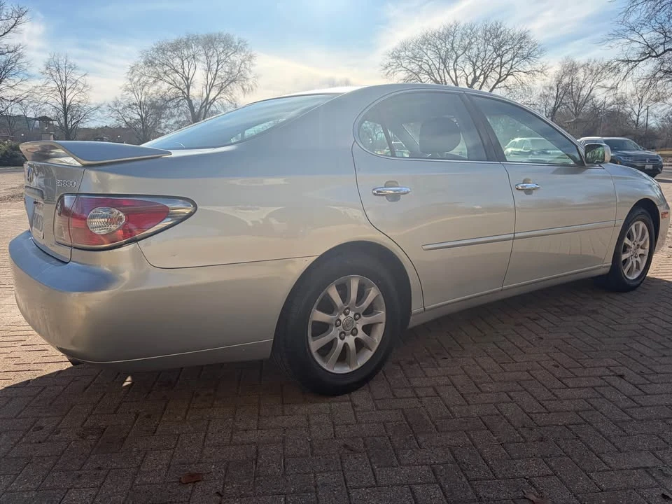 2003 Lexus ES 4th Gen - Image 13 of 18