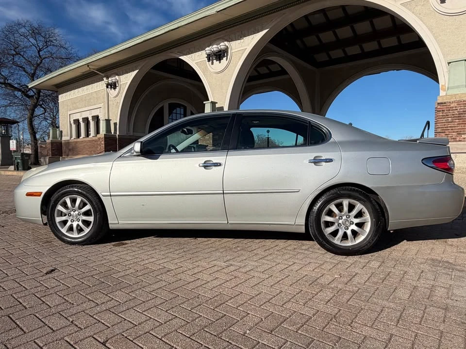 2003 Lexus ES 4th Gen - Image 12 of 18