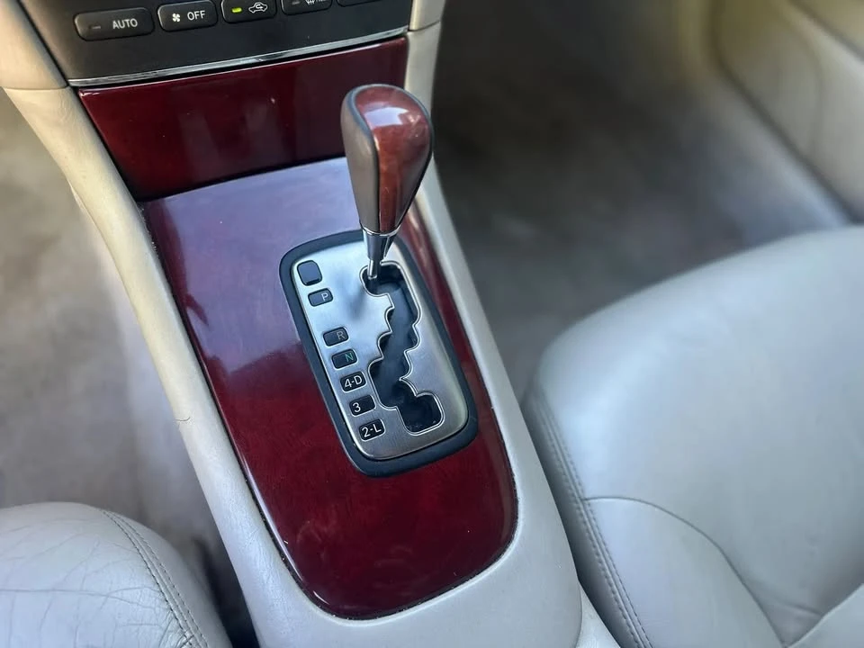 2003 Lexus ES 4th Gen - Image 17 of 20