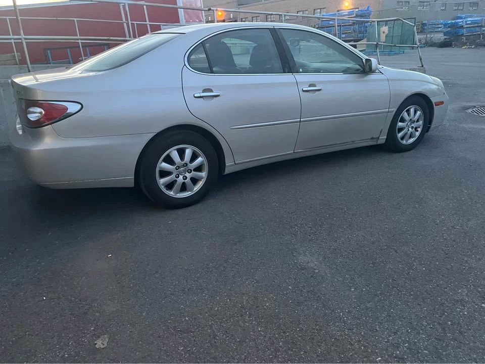2003 Lexus ES 4th Gen - Image 5 of 13