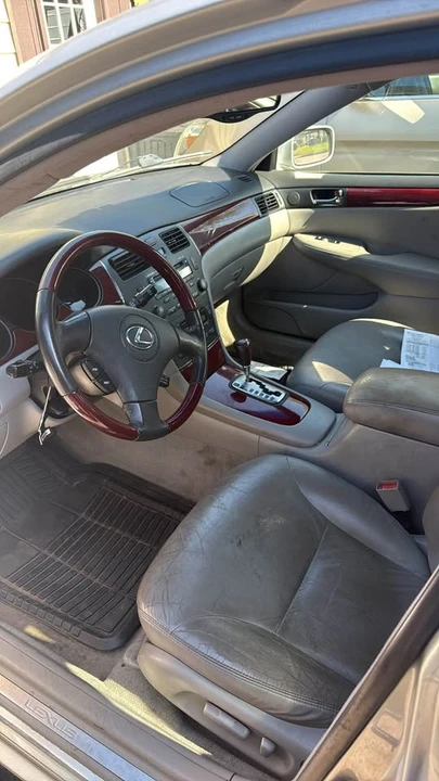 2003 Lexus ES 3rd Gen - Image 4 of 6