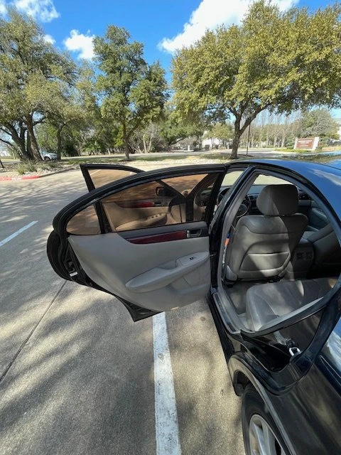 2003 Lexus ES 4th Gen - Image 10 of 16