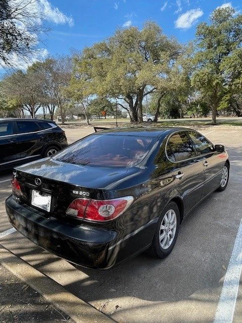 2003 Lexus ES 4th Gen - Image 5 of 16