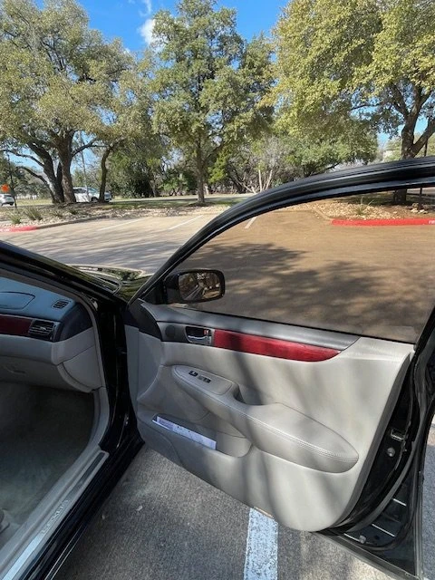 2003 Lexus ES 4th Gen - Image 12 of 16