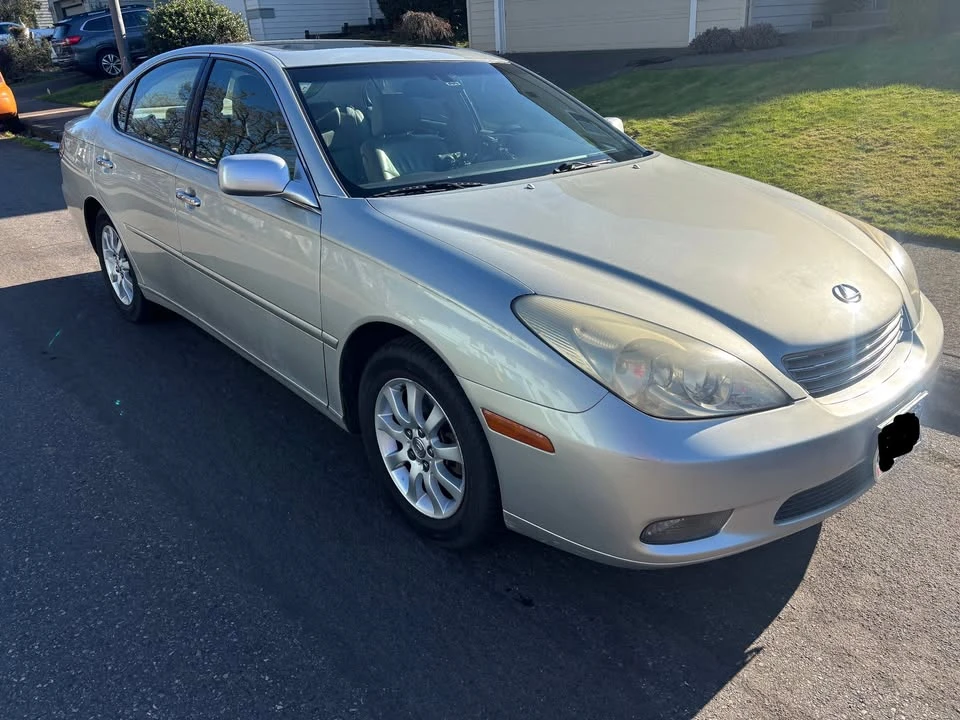 2003 Lexus ES 4th Gen - Image 11 of 12