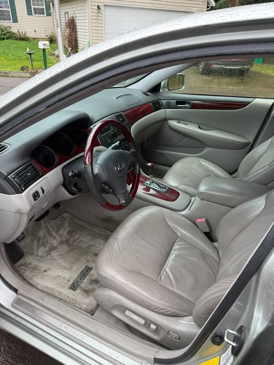 2003 Lexus ES 4th Gen - Image 5 of 15