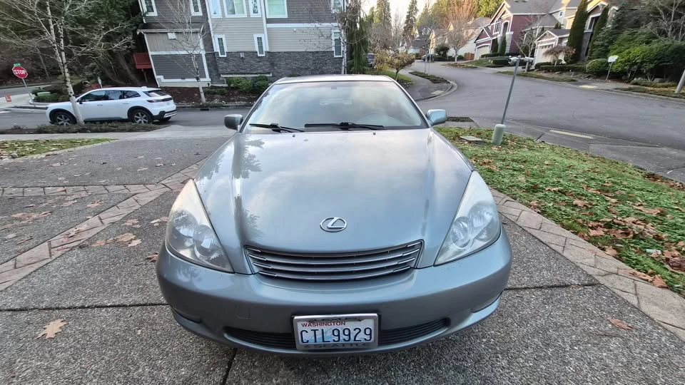2003 Lexus ES 3rd Gen - Image 2 of 6