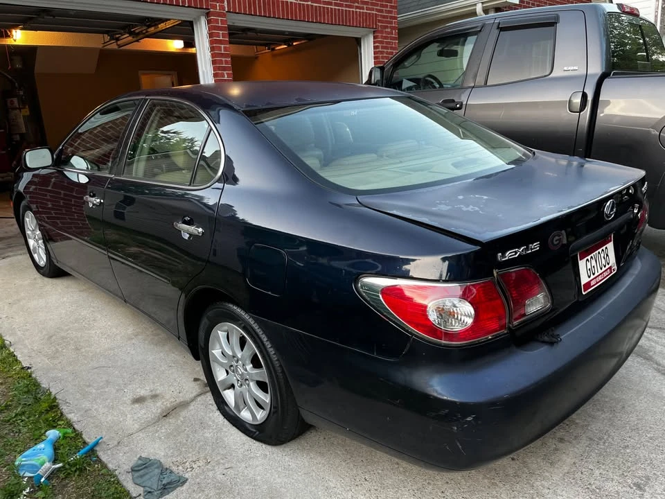 2003 Lexus ES 4th Gen - Image 2 of 17