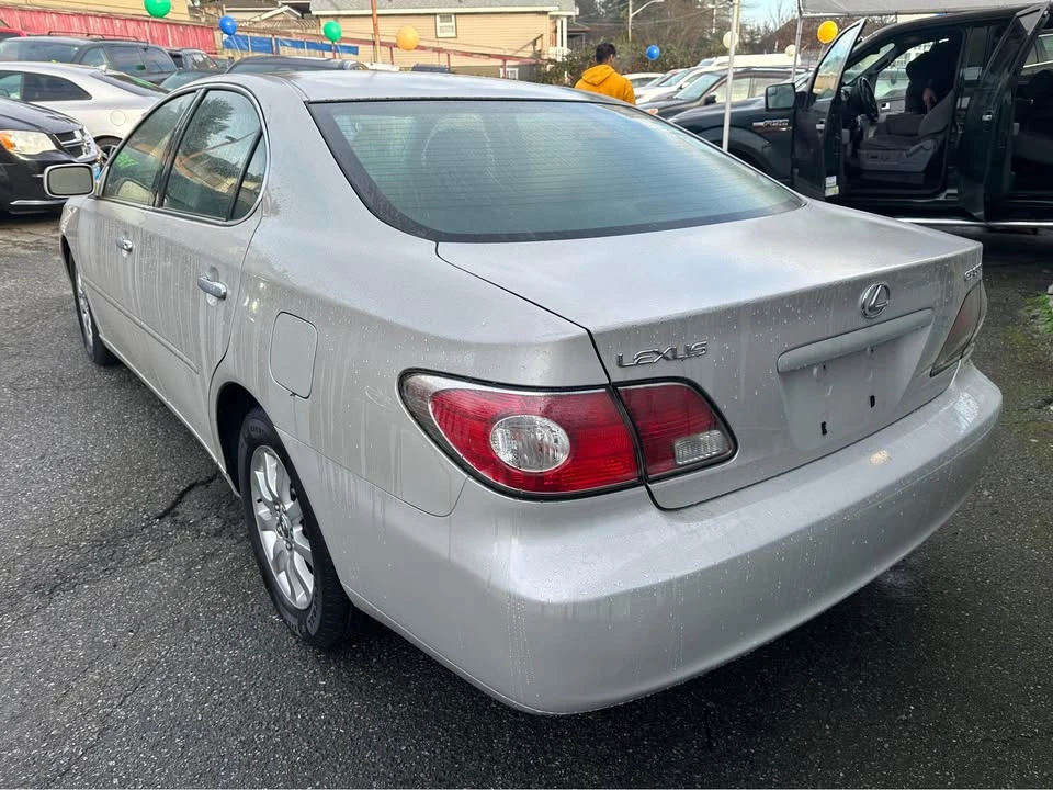 2003 Lexus ES 4th Gen - Image 7 of 13