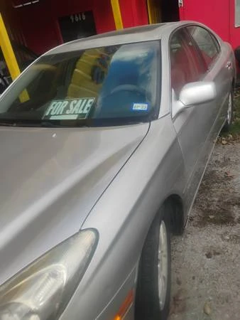 2003 Lexus ES 3rd Gen - Image 3 of 4