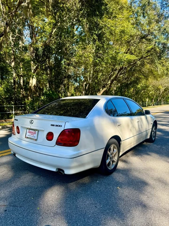 2003 Lexus GS 2nd Gen - Image 6 of 15