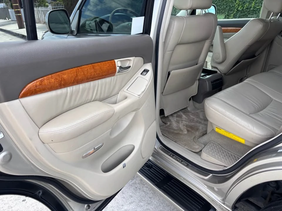 2003 Lexus GX 1st Gen - Image 12 of 19