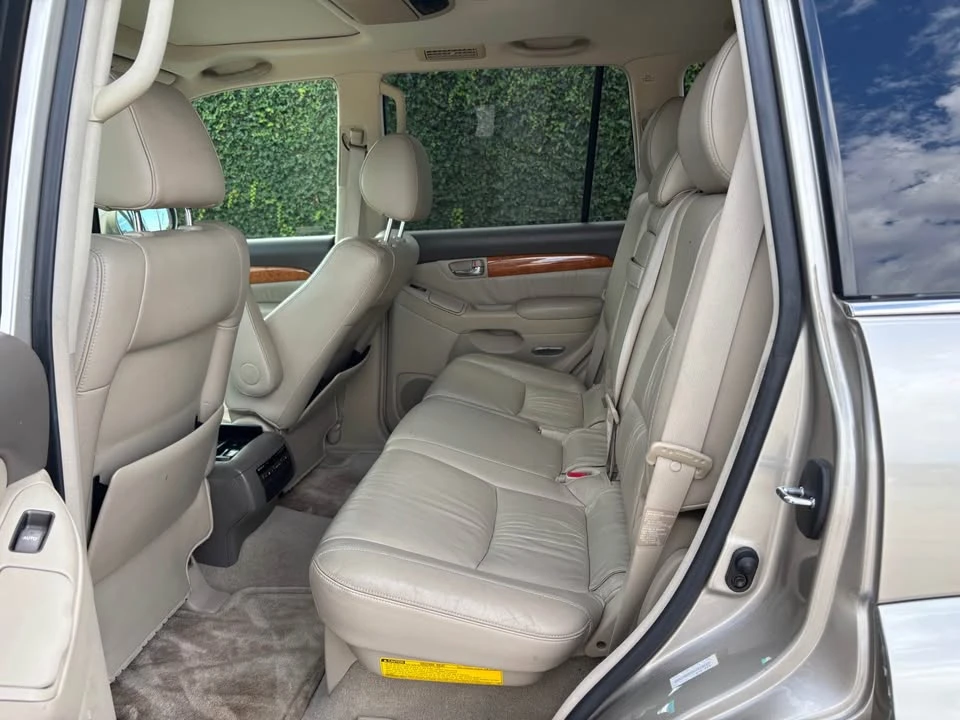 2003 Lexus GX 1st Gen - Image 11 of 19