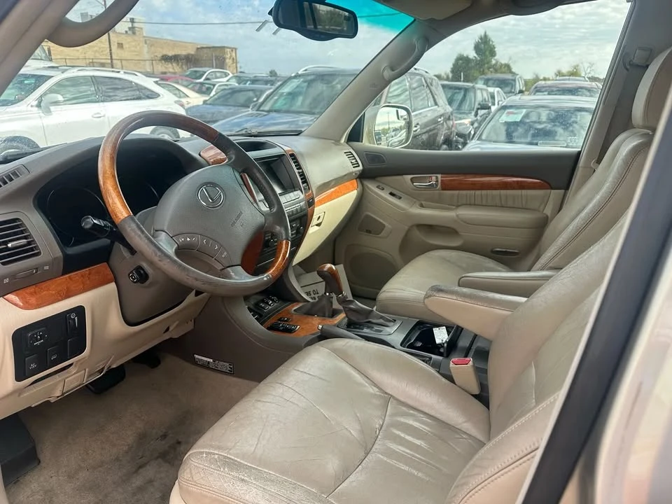 2003 Lexus GX 1st Gen - Image 13 of 15