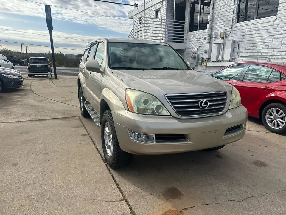 2003 Lexus GX 1st Gen - Image 4 of 15