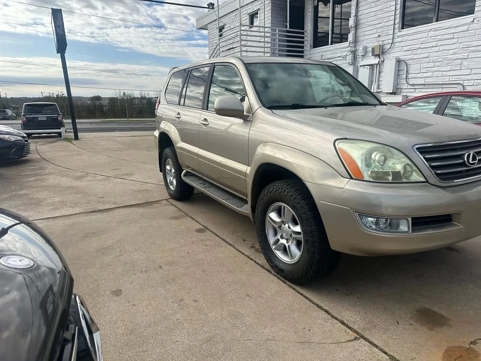 2003 Lexus GX 1st Gen - Image 5 of 15
