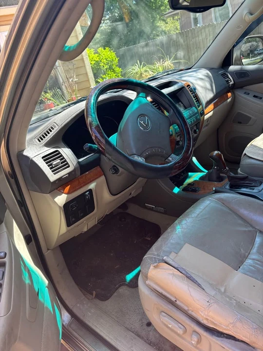 2003 Lexus GX 1st Gen - Image 3 of 7