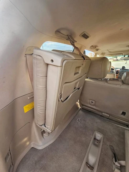 2003 Lexus GX 1st Gen - Image 10 of 15