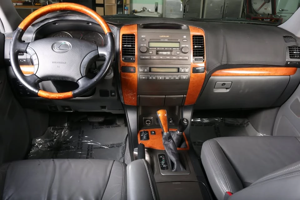 2003 Lexus GX 1st Gen - Image 14 of 18