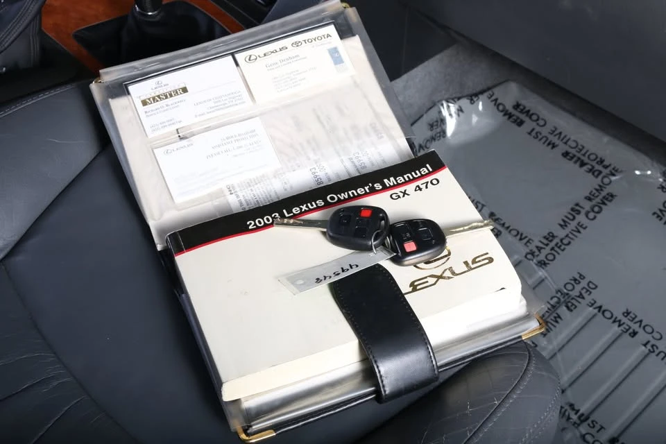 2003 Lexus GX 1st Gen - Image 17 of 18