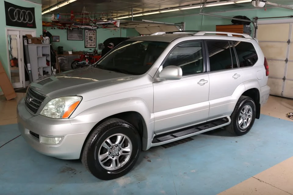 2003 Lexus GX 1st Gen - Image 13 of 18
