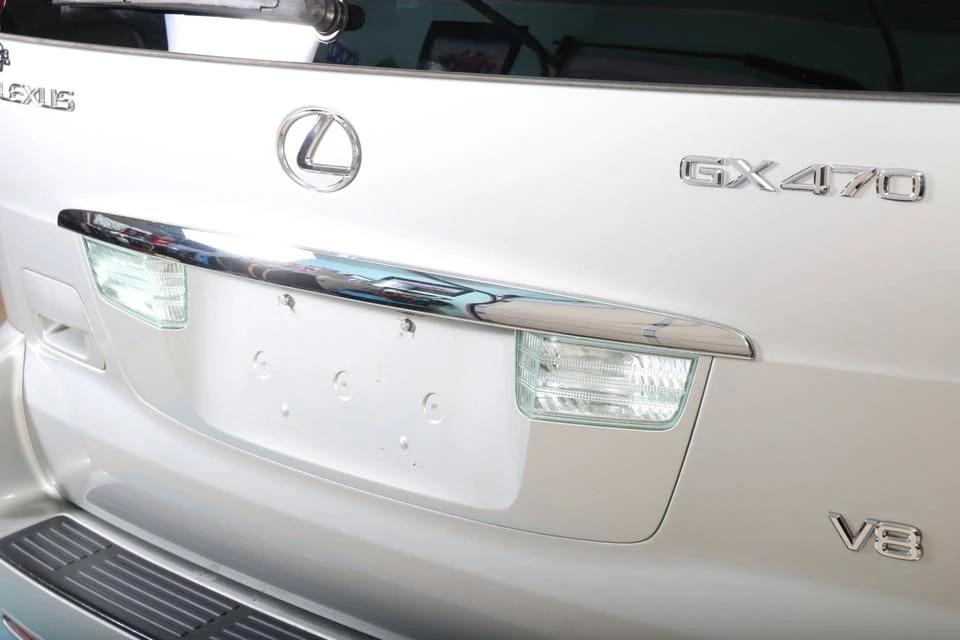 2003 Lexus GX 1st Gen - Image 6 of 18
