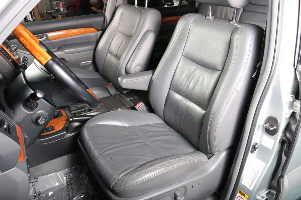 2003 Lexus GX 1st Gen - Image 15 of 18