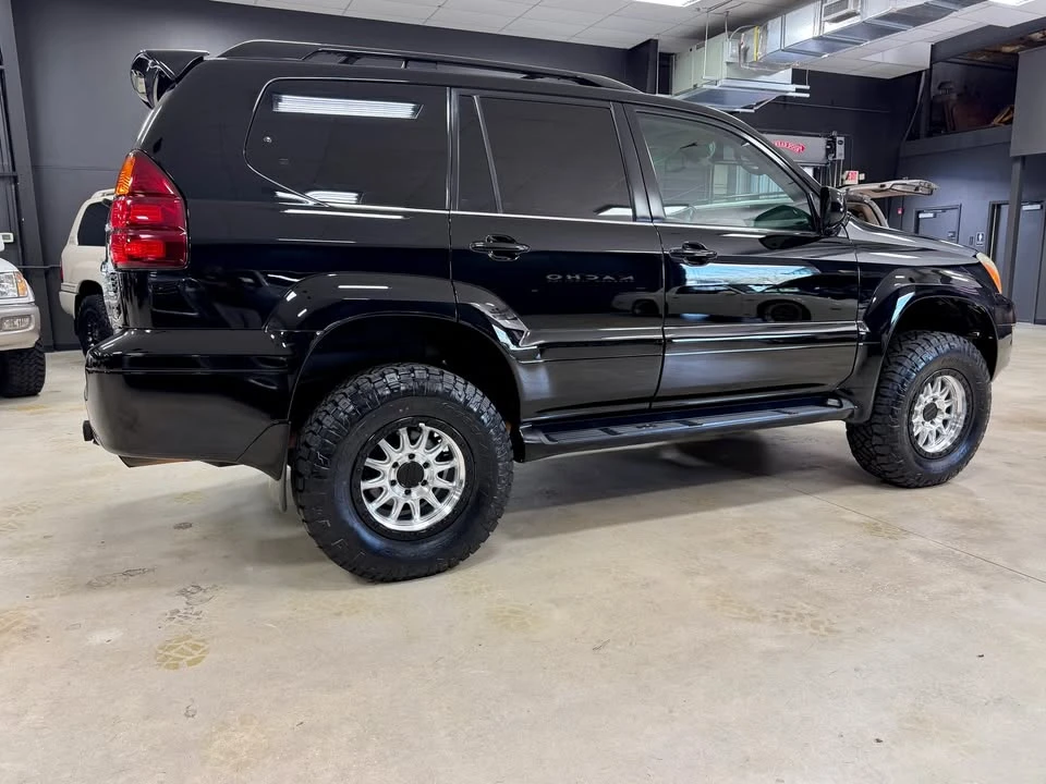 2003 Lexus GX 1st Gen - Image 6 of 20