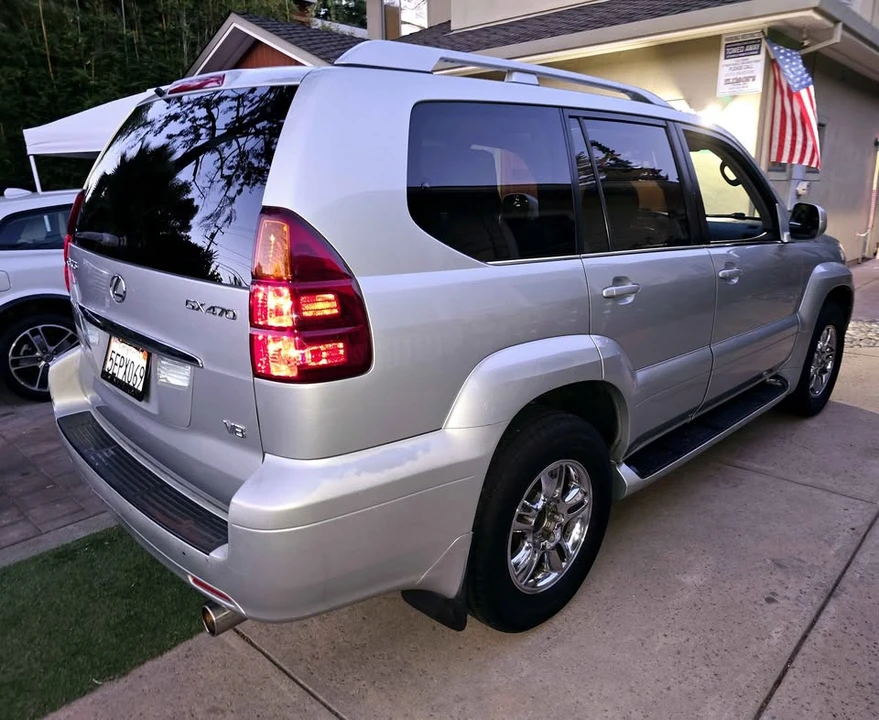 2003 Lexus GX 1st Gen - Image 3 of 5