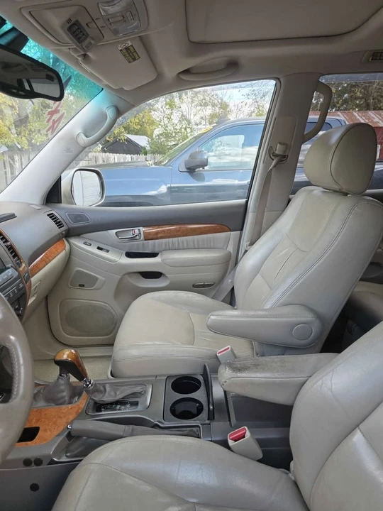 2003 Lexus GX 1st Gen - Image 5 of 7