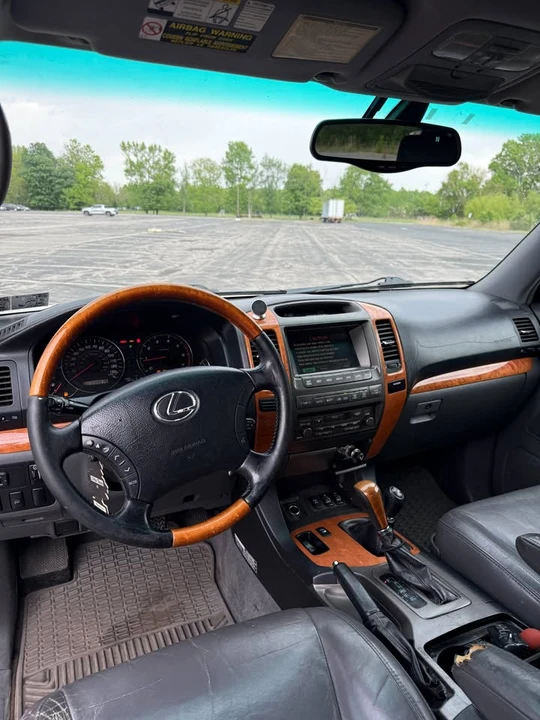2003 Lexus GX 1st Gen - Image 14 of 21