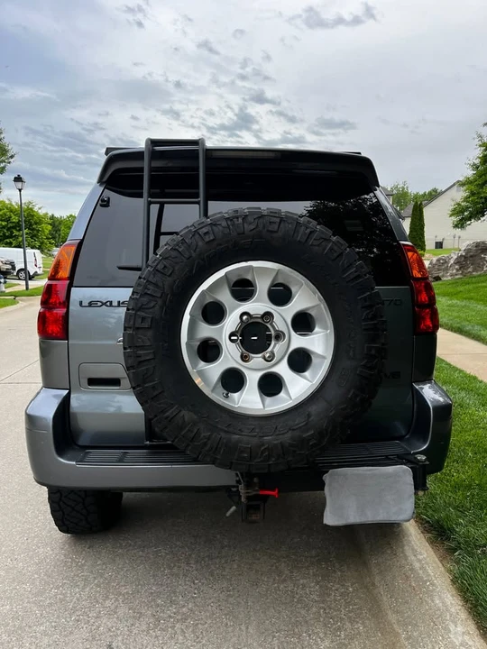 2003 Lexus GX 1st Gen - Image 4 of 20