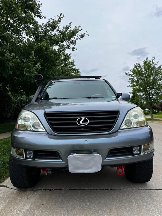 2003 Lexus GX 1st Gen - Image 5 of 20