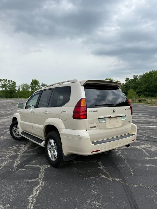 2003 Lexus GX 1st Gen - Image 3 of 21